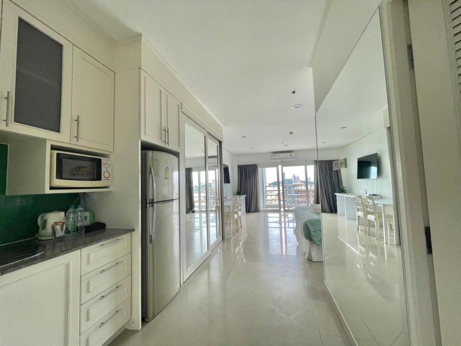 View Talay 6 By Pat 42 Apartment Pattaya Exterior photo