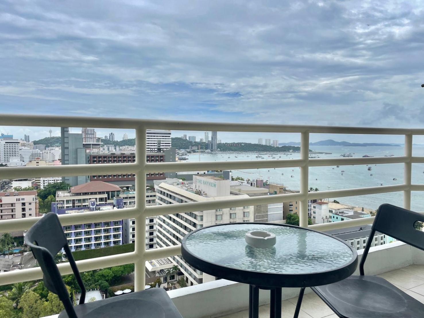 View Talay 6 By Pat 42 Apartment Pattaya Exterior photo