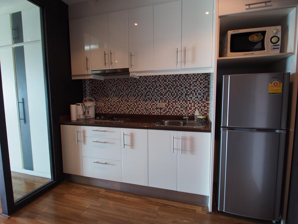 View Talay 6 By Pat 42 Apartment Pattaya Exterior photo