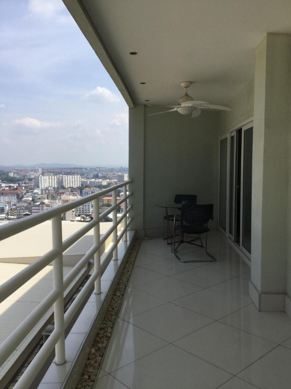 View Talay 6 By Pat 42 Apartment Pattaya Exterior photo